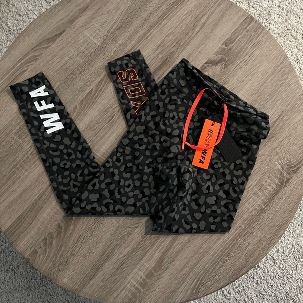 Sarah’s Day White Fox Active soldier camo legging
